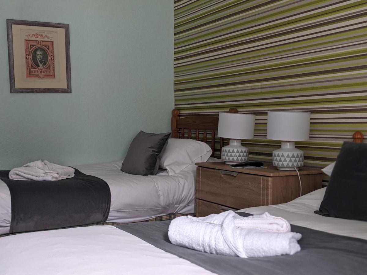 Crown Hotel Langholm Bilik gambar
