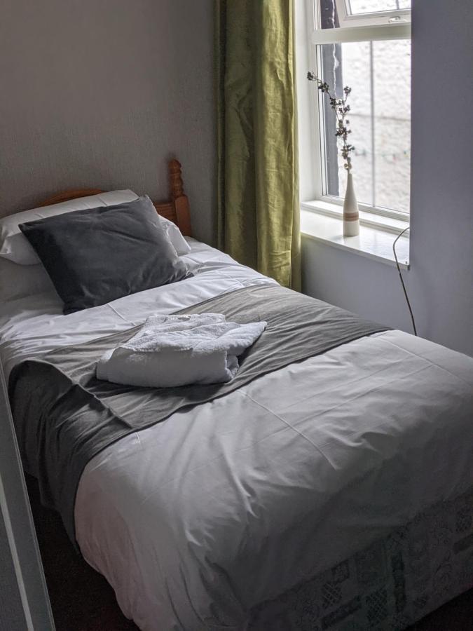 Crown Hotel Langholm Bilik gambar